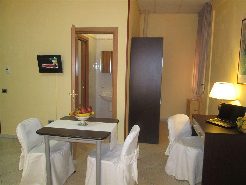 Residenza Partenopea Napels Buitenkant foto
